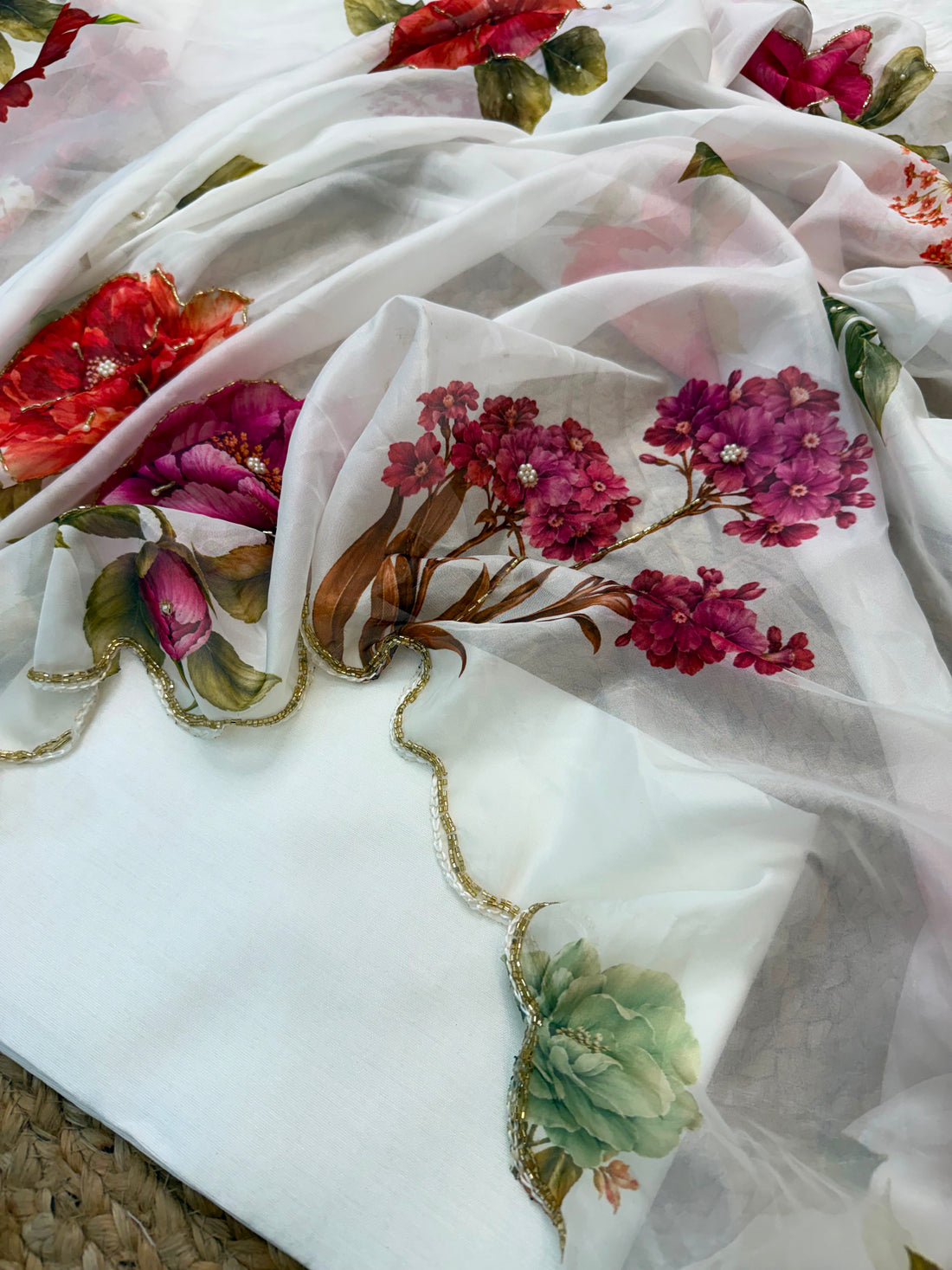 Floral Grace Soft Tabi Saree
