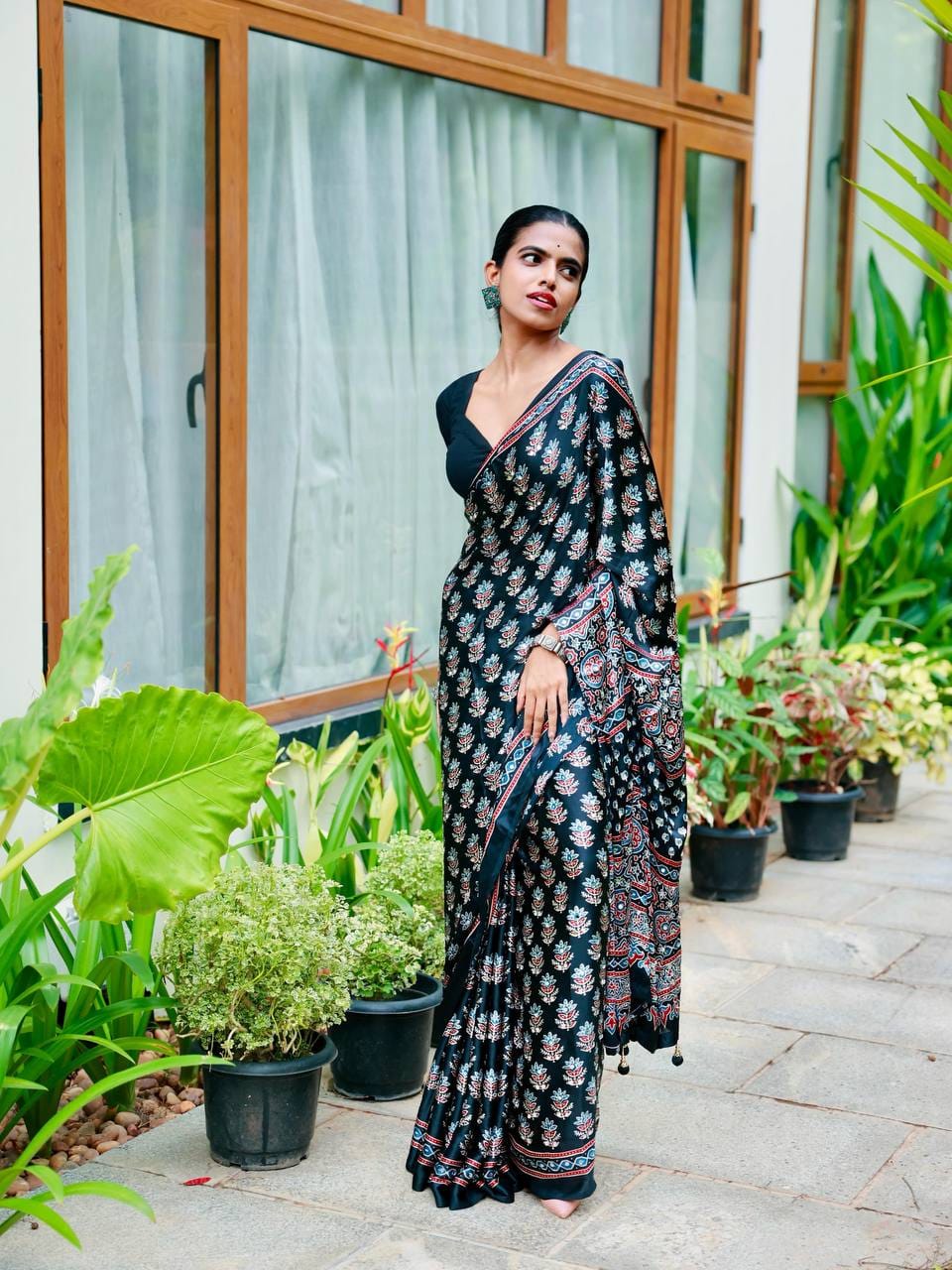 Classic Ajarakh Charm with Real Mirror & Latkan Saree
